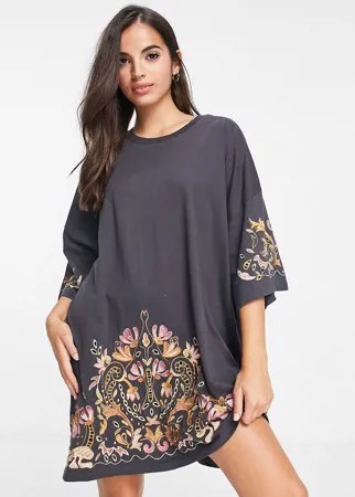 Темно-серое платье-футболка в стиле oversized с золотистой цветочной вышивкой ASOS DESIGN-Серый