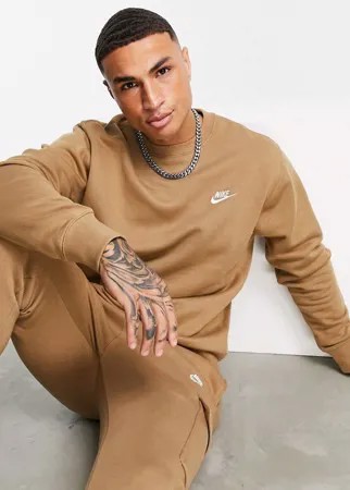 Флисовый свитшот с круглым вырезом серо-бежевого цвета Nike Club-Коричневый цвет