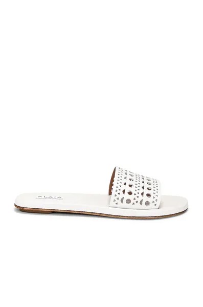 Сандалии Alaïa Perforated Flat, цвет Blanc Casse