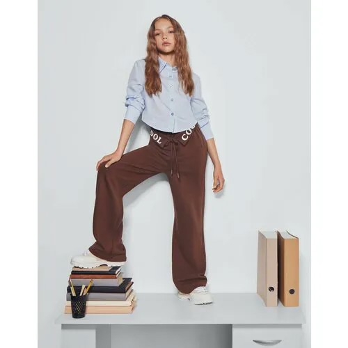 Брюки спортивные Gloria Jeans GJ COOL, размер 10-11л/146 (36), коричневый