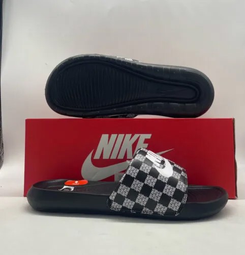 Шлепанцы Nike Victori One с принтом черно-белые CN9678-004 мужские размеры