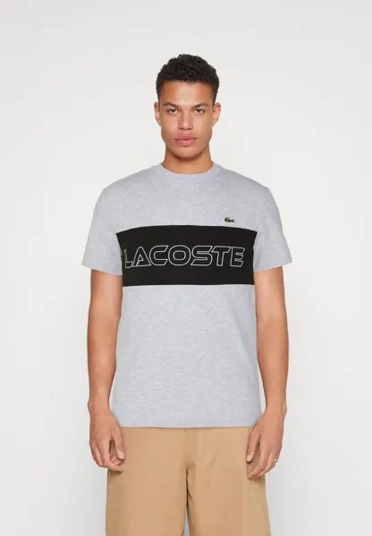 Футболка с принтом Lacoste