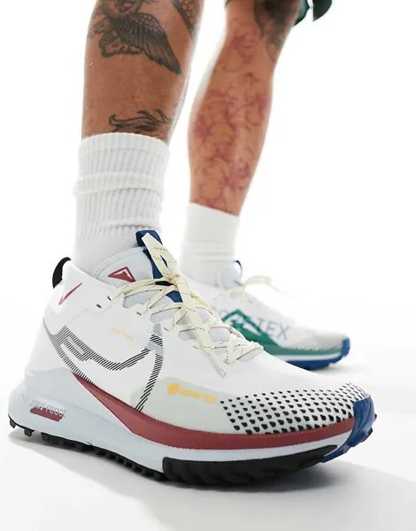 Nike Running – React Pegasus Trail 4 Gore-TEX – Бело-красная спортивная обувь