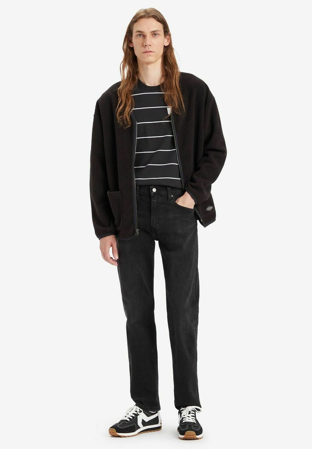 Зауженные джинсы 502 TAPER Levi's, черный