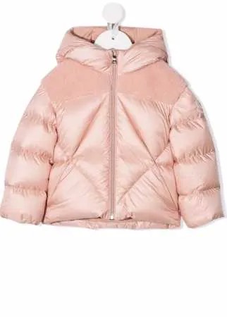 Moncler Enfant пуховик с нашивкой-логотипом