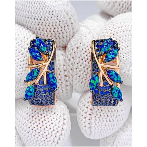 Серьги Trade Jewelry из серебра 925 пробы (покрытие золото 585) с сине-зеленым опалом и синими фианитами