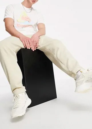 Окрашенные натуральными красителями кремовые джоггеры Reebok Classics-Белый