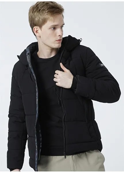 Черное мужское пальто Aeropostale
