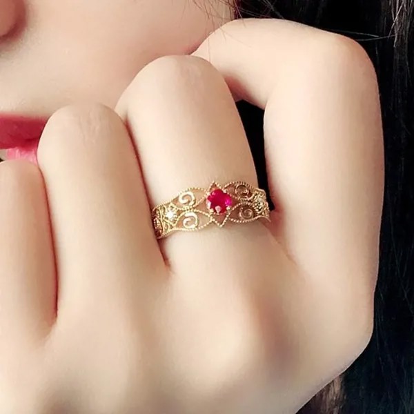 Женщины Богато украшенные и яркие карбунде розы красный циркон выдолбленное кольцо обручальное помолвочное предложение ухаживания кольца