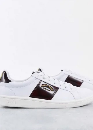 Белые кожаные кроссовки с бордовыми вставками Fred Perry B721-Белый