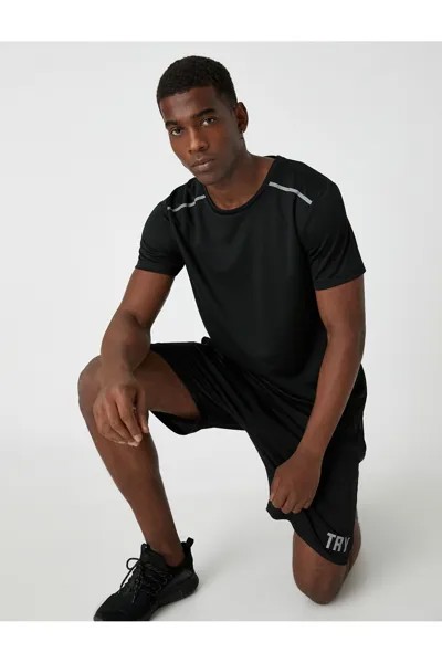 Базовая спортивная футболка с круглым вырезом из дышащей ткани Koton, черный