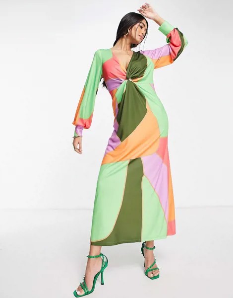 Платье макси с запахом и абстрактным принтом в стиле колор блок Never Fully Dressed-Разноцветный