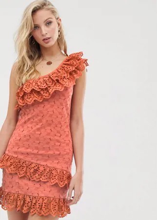 Ярусный сарафан на одно плечо с вышивкой ришелье ASOS DESIGN-Оранжевый