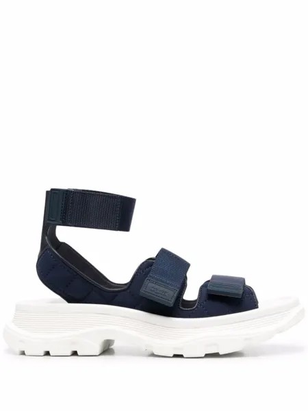 Alexander McQueen массивные сандалии на липучках, синий