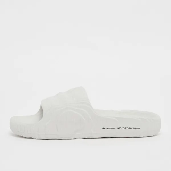 Шлепанцы adilette 22 Badelatschen adidas Originals, цвет crystal white/crystal white/core black