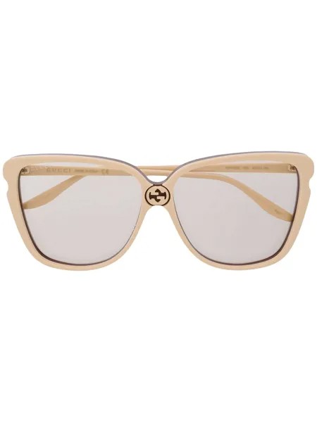Gucci Eyewear солнцезащитные очки в оправе 'бабочка'