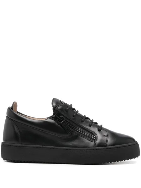 Giuseppe Zanotti кроссовки с тисненым логотипом, черный