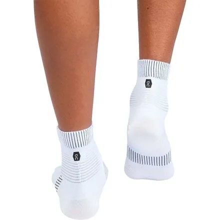 Сверхлегкие средние носки женские On Running, белый/черный