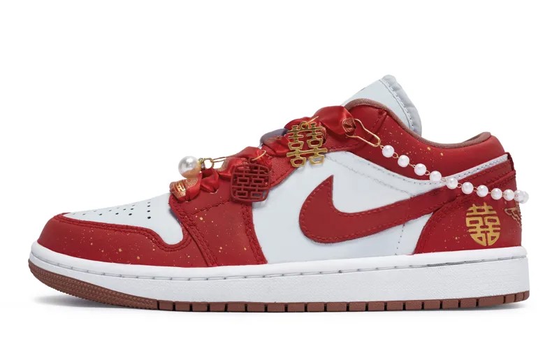 Кроссовки Air Jordan 1 Vintage Basketball Shoes Women's Low-top Gold, золотой