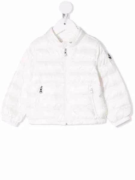 Moncler Enfant пуховик с нашивкой-логотипом