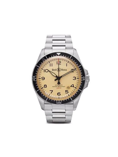 Bell & Ross наручные часы BR V2-92 Military Beige 41 мм