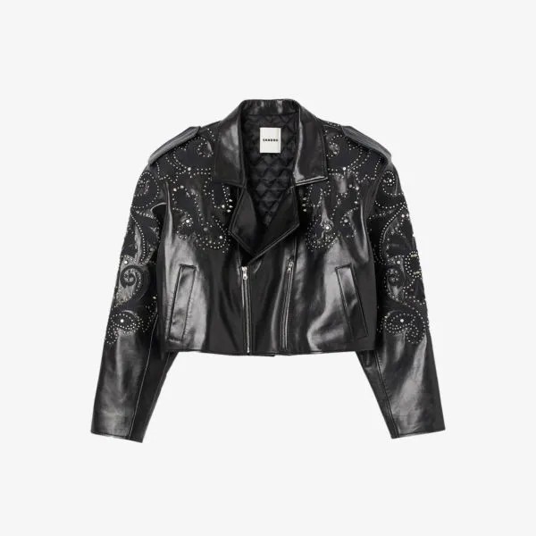 Укороченная кожаная куртка Mariah с заклепками Sandro, цвет noir / gris