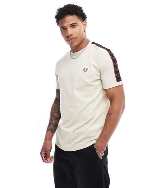 Fred Perry – светло-бежевая футболка с контрастной тесьмой