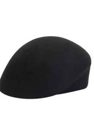Лаконичная шляпа оригинальной формы. Модель выполнена из шерсти черного цвета.