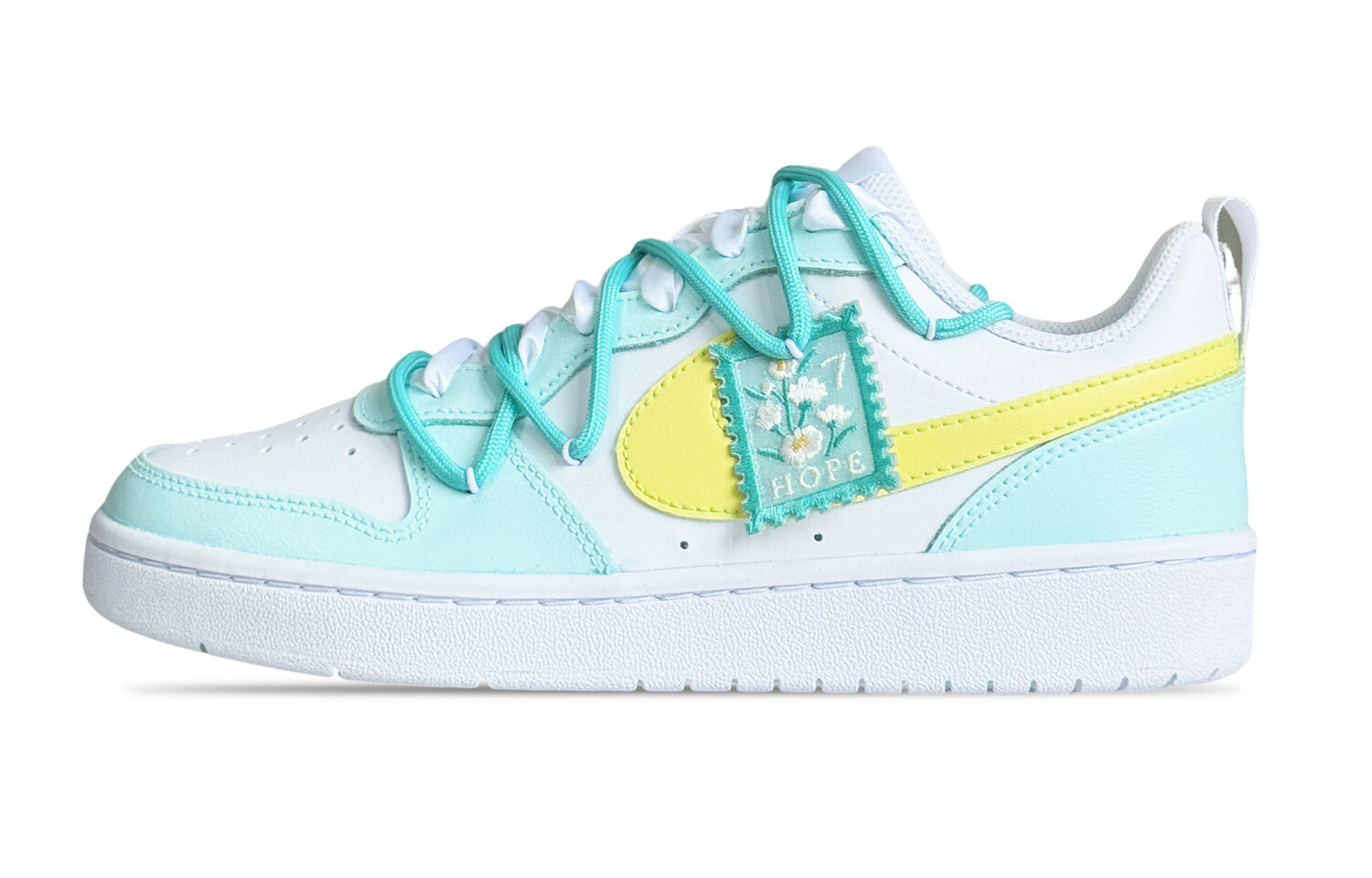 Кроссовки Nike Court Borough Skateboarding Shoes Women's Low-top White/green/yellow, светло-зеленый