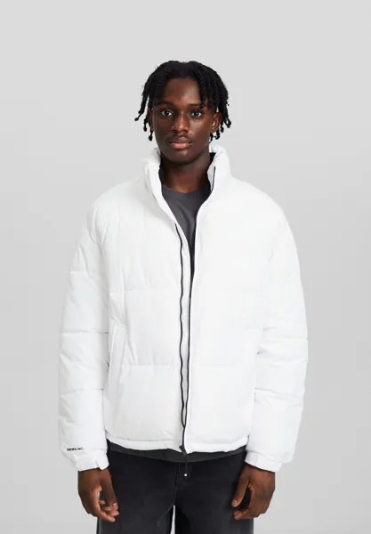Куртка зимняя Puffer Jacket 06679085 Bershka, белый