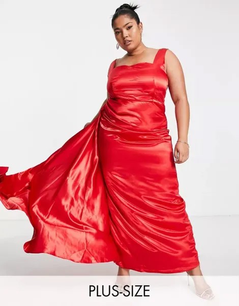 Длинное красное платье с вырезом в форме сердца и драпировкой от Yaura