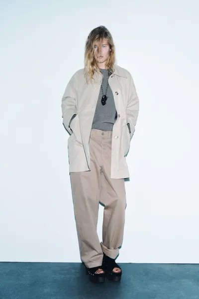 Тренч оверсайз с карманами ZARA, песочный