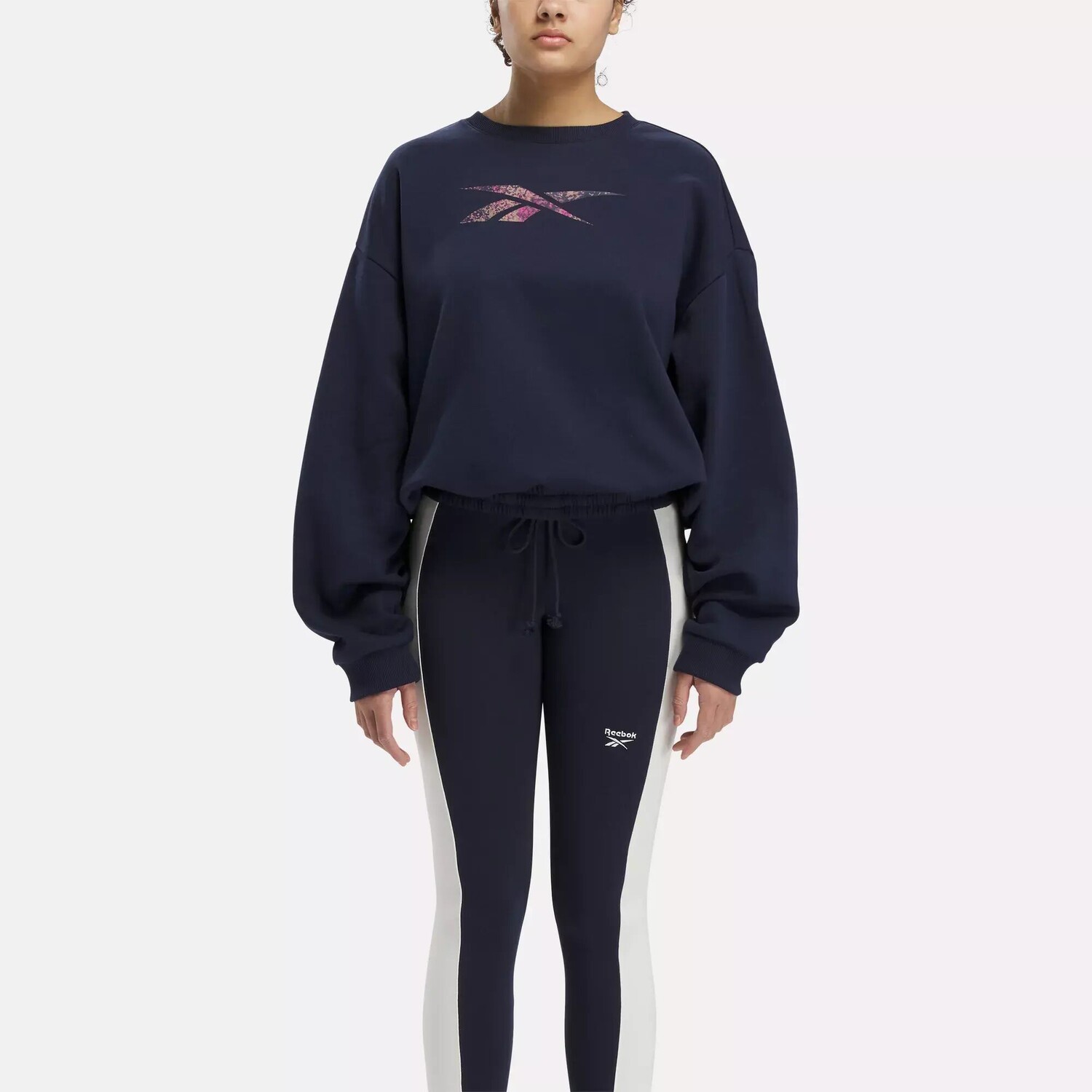 Свитшот Modern Safari Coverup In Reebok, военно-морской