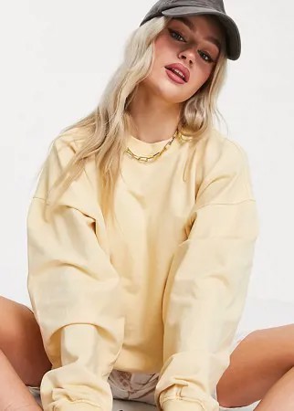 Окрашенный натуральными красителями желтый oversized-свитшот ASOS DESIGN Petite-Розовый цвет