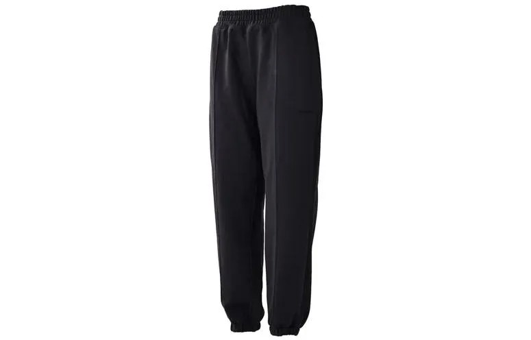 Женские трикотажные спортивные штаны New Balance, цвет Black