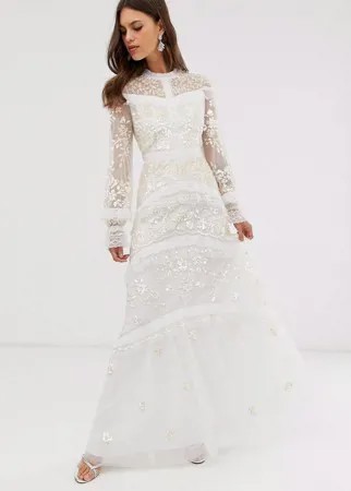 Кружевное платье макси цвета слоновой кости с пуговицами Needle & Thread Bridal-Синий
