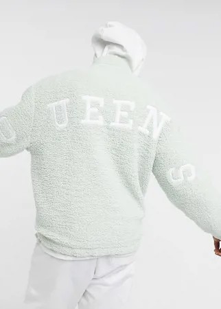 Плюшевая oversized-олимпийка пастельно-зеленого цвета с аппликацией 