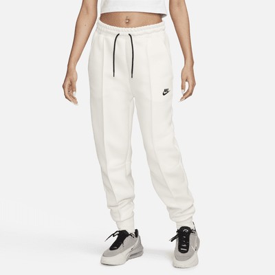 Джоггеры Nike Sportswear Tech Fleece, цвет Pale Ivory/Black