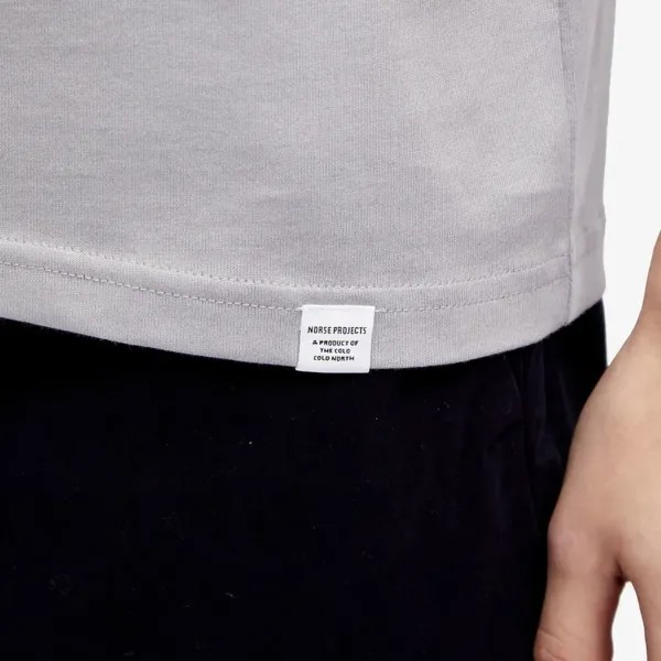 Norse Projects Йоханнес Стандартная футболка с карманами, фиолетовый
