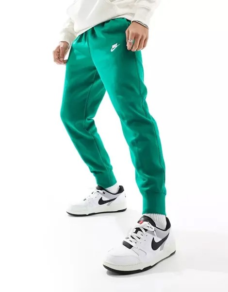 Зеленые джоггеры с логотипом Nike Club