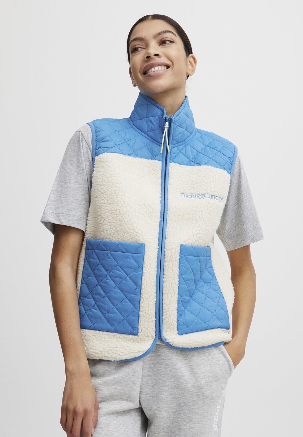 Жилет TheJoggConcept