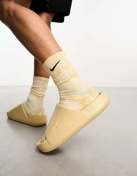 Кремовые шлепанцы Nike Calm