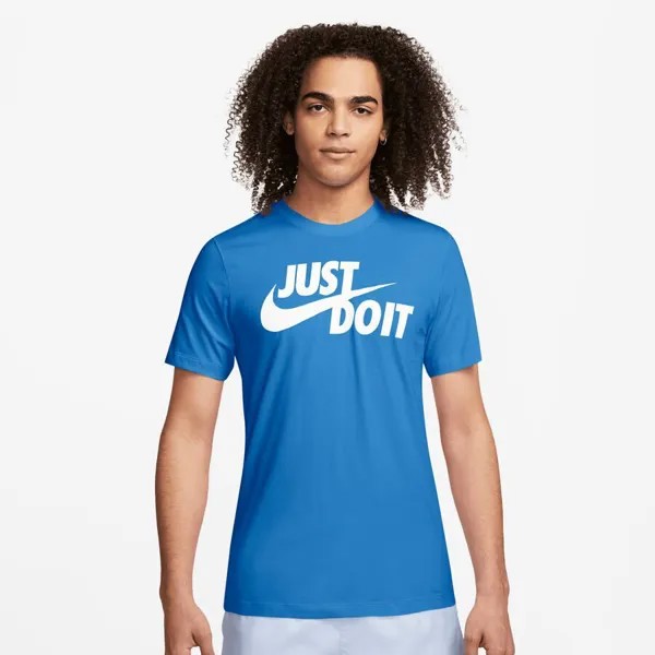 Спортивная футболка Just Do It Swoosh NIKE, цвет lt photo blue