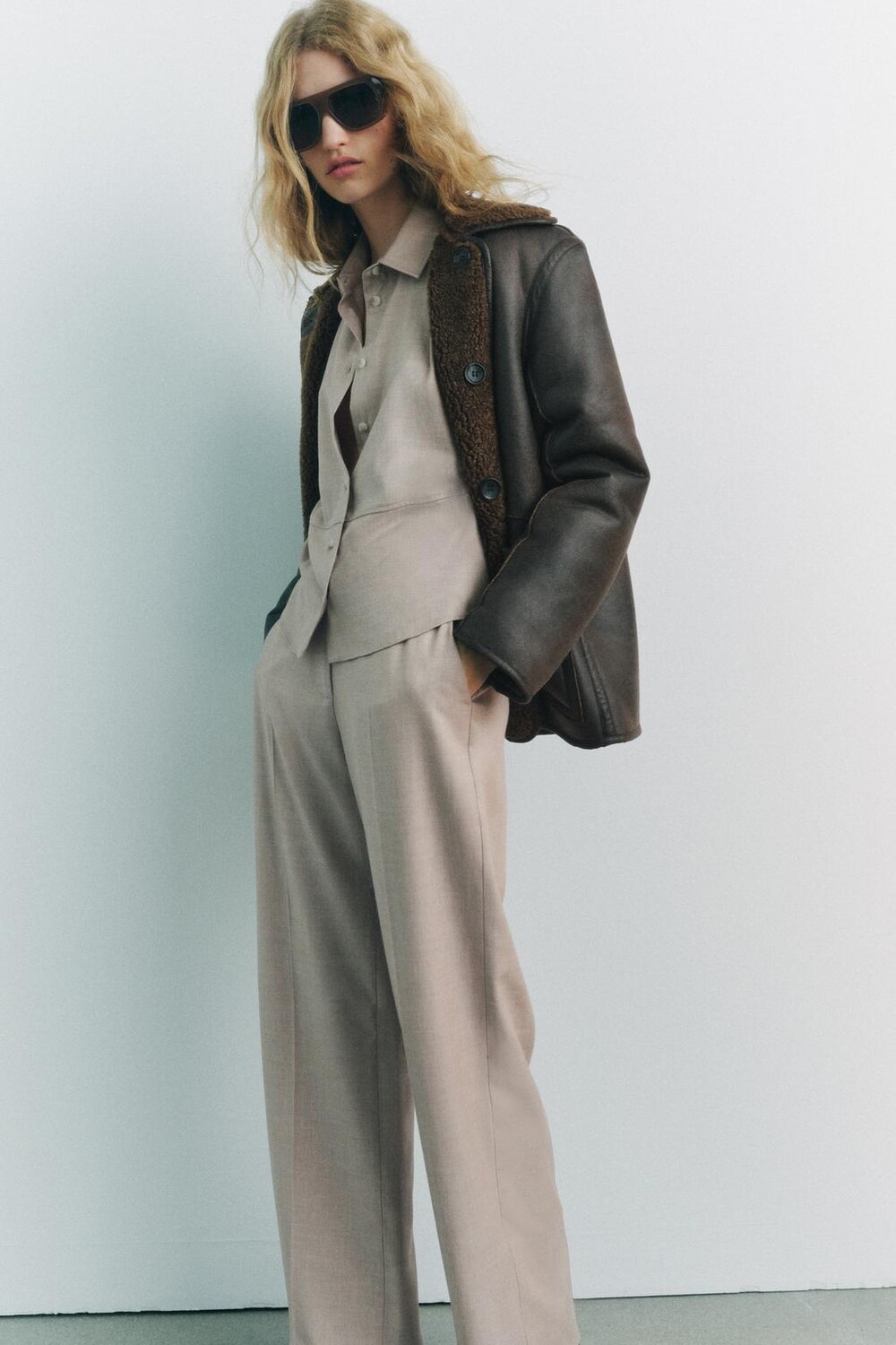 Брюки прямого кроя ZARA, песочный