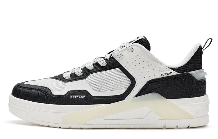 Кроссовки XTEP Skateboarding Shoes Women's Low-top Black/White, черный/белый