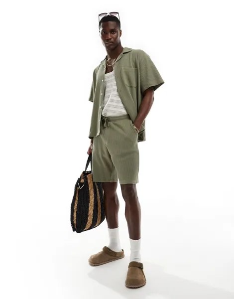 Selected Homme – шорты в тон цвета хаки с сотовой структурой