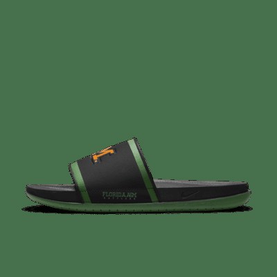 Шлепанцы Nike FAMU College Offcourt Slides, цвет Black/Fortress Green/Orange Horizon