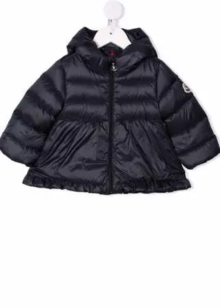 Moncler Enfant стеганый пуховик с капюшоном