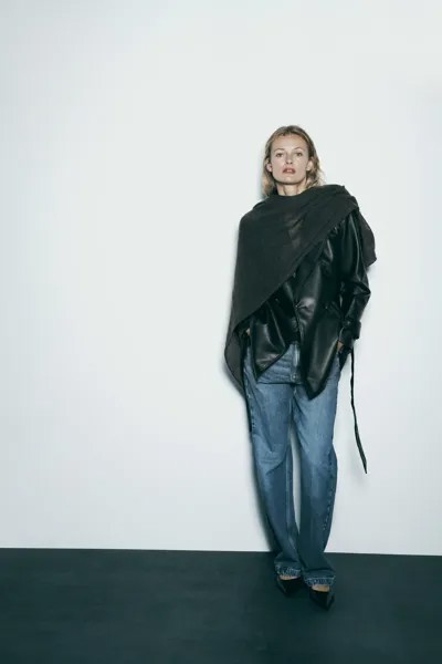 Короткий тренч из искусственной кожи ZARA, черный