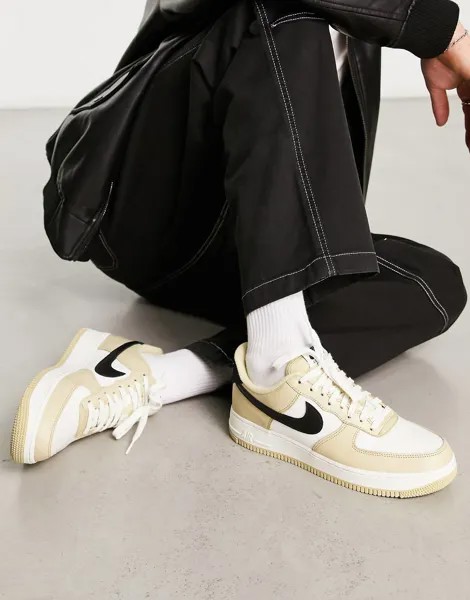 Золотистые кроссовки Nike Air Force 1 '07 LX